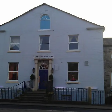 The Coach House 2*