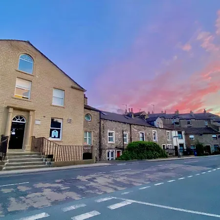 The Coach House Inn 2*