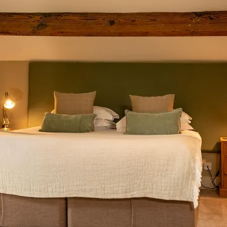 Inn The Coach House 2*