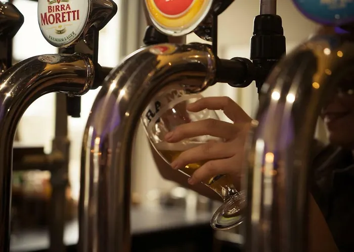 斯基普顿教练之家旅馆 宾馆