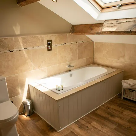 Мини-отель The Coach House Скиптон