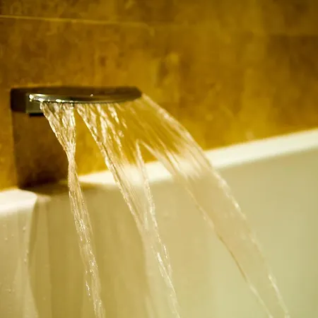 The Coach House 2* Скиптон